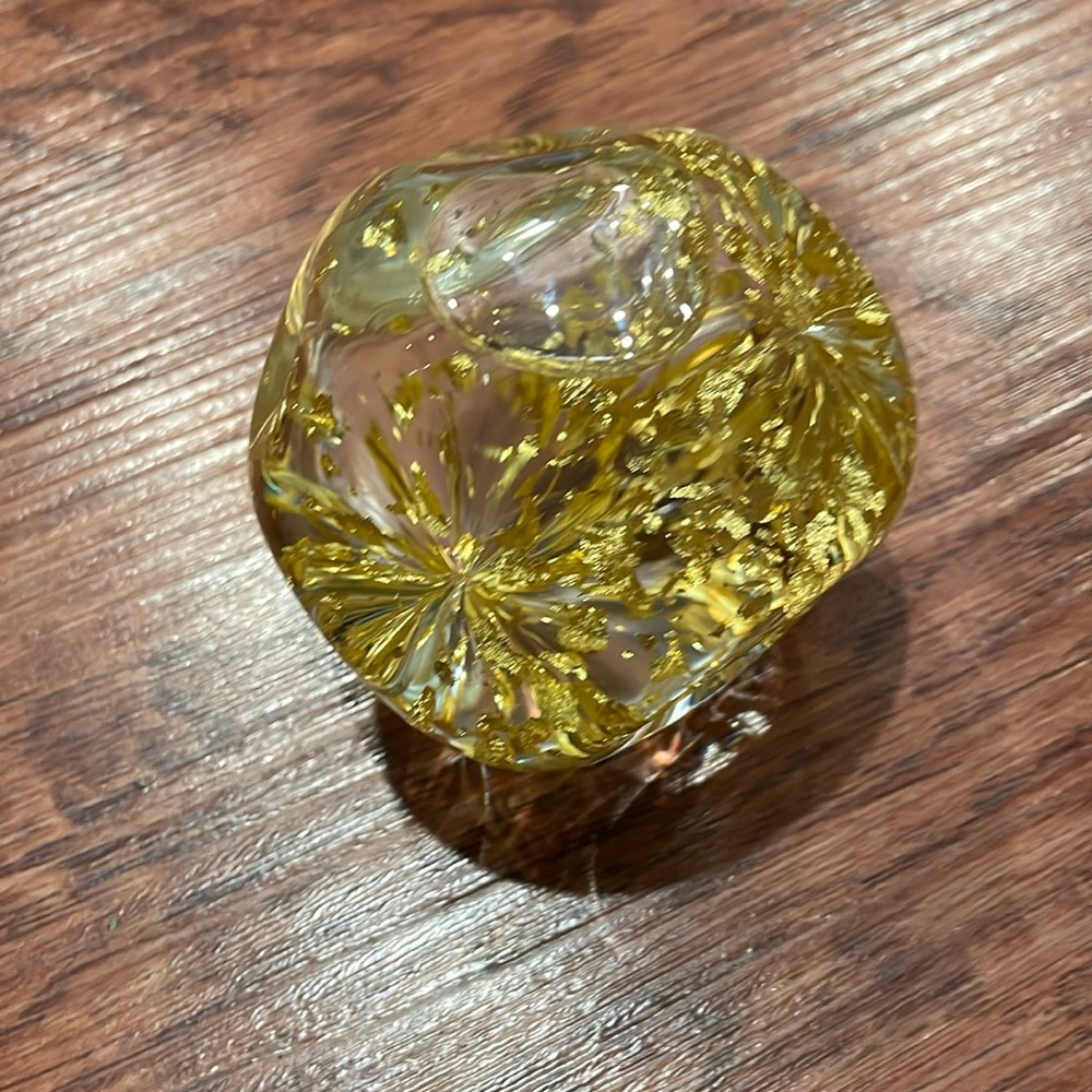 Gold flake paperweight